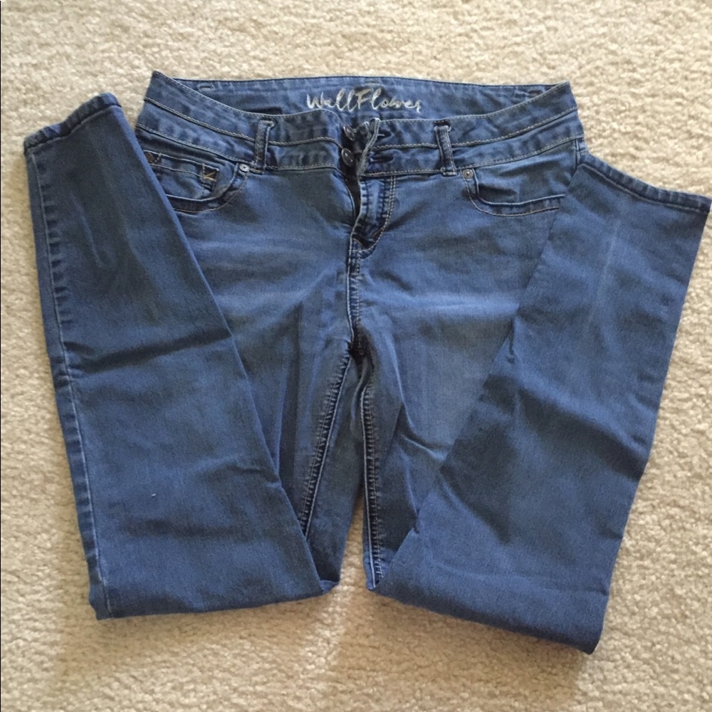 Wallflower Lighter Wash Skinny Jeans